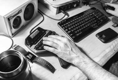 3000万引爆曼联等两队疯抢！全能铁卫花落谁家